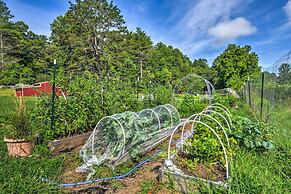 Hayesville Cottage On 20-acre Farm w/ Fish Pond!