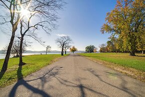 Waterloo Home: Walk to Pickwick Lake Fishing Pier!