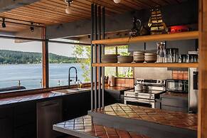 Waterfront Port Orchard Retreat w/ Furnished Deck!