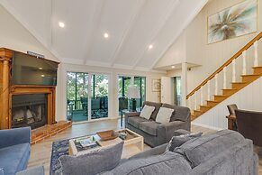 Screened Deck: Margaritaville Lake Resort Retreat!