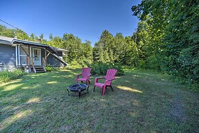 Modern Studio < 13 Mi to Saratoga Racetrack!