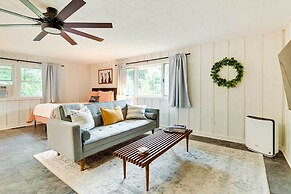 Modern Studio < 13 Mi to Saratoga Racetrack!