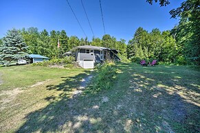 Modern Studio < 13 Mi to Saratoga Racetrack!