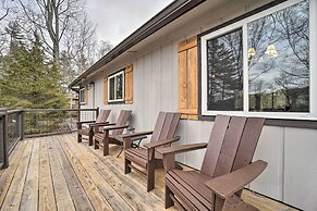 'stonewood Lodge' Glenville Getaway w/ Deck!