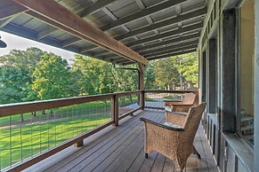 Waterfront Beaver Lake Hideaway w/ Kayaks & More!