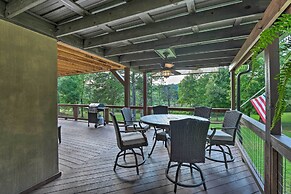 Waterfront Beaver Lake Hideaway w/ Kayaks & More!