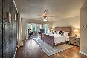 Waterfront Beaver Lake Hideaway w/ Kayaks & More!