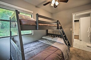 Waterfront Beaver Lake Hideaway w/ Kayaks & More!