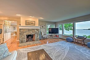 Lovely Waterfront Owls Head Home w/ Own Beach