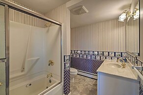 Lovely Waterfront Owls Head Home w/ Own Beach