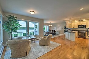Lovely Waterfront Owls Head Home w/ Own Beach