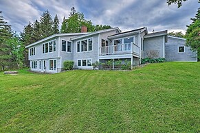 Lovely Waterfront Owls Head Home w/ Own Beach