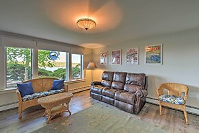 Lovely Waterfront Owls Head Home w/ Own Beach