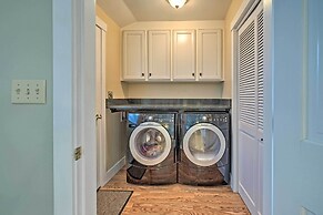 Lovely Waterfront Owls Head Home w/ Own Beach