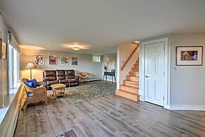 Lovely Waterfront Owls Head Home w/ Own Beach