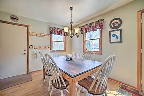 Family Cottage 3 Mi to Higgins Lake State Pk!