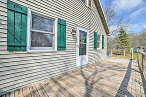 Family Cottage 3 Mi to Higgins Lake State Pk!