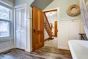 Monument Retreat - Walk to Local Dining & Shopping