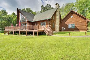 Luxury Log Cabin w/ EV Charger & Mtn Views!
