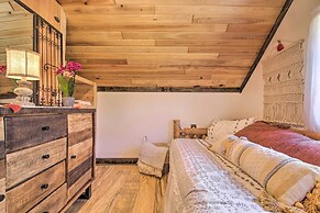 Trout Ponds & Sauna: Unique Log Cabin in Freedom