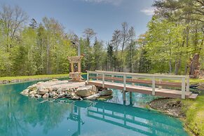 Trout Ponds & Sauna: Unique Log Cabin in Freedom