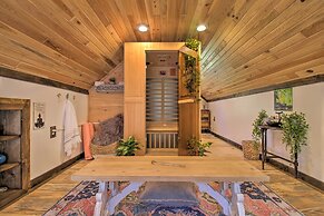 Trout Ponds & Sauna: Unique Log Cabin in Freedom