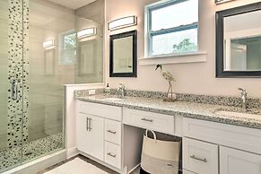 Airy Coastal Casa on Park: 6 Mi to Honeymoon Isle!