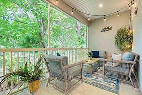 Airy Coastal Casa on Park: 6 Mi to Honeymoon Isle!