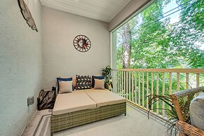 Airy Coastal Casa on Park: 6 Mi to Honeymoon Isle!