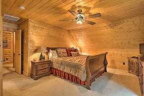 Purlear Luxury, Spacious Log Cabin w/ Mtn Views!