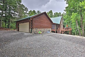 Purlear Luxury, Spacious Log Cabin w/ Mtn Views!