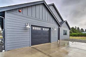Modern Ocean Shores Getaway With Dock!