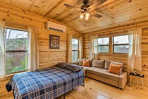 Cozy Mtn Cabin: Spacious Deck & Forest Views!