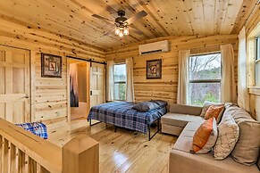 Cozy Mtn Cabin: Spacious Deck & Forest Views!