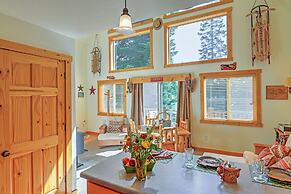Bright Klamath Falls Cabin w/ Deck & Mtn Views!