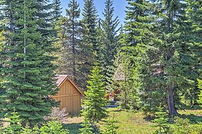 Bright Klamath Falls Cabin w/ Deck & Mtn Views!