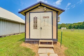 Huntsville Retreat w/ Mountain Views & Fire Pit