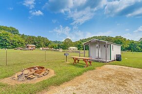 Huntsville Retreat w/ Mountain Views & Fire Pit