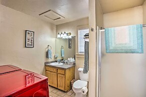 Pet-friendly Efficiency Cottage w/ Pool!