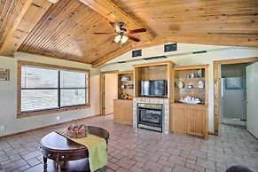 Pet-friendly Efficiency Cottage w/ Pool!