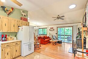 Quaint Murphy Cabin in Serene Wooded Setting!