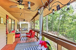 Quaint Murphy Cabin in Serene Wooded Setting!
