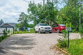 Modern Traverse City Lake House w/ Hot Tub!