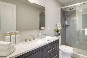 Modern Traverse City Lake House w/ Hot Tub!