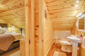 Modern Cabin w/ Grill Near Golf & Bass Fishing!