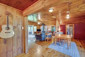 Rustic Cabin Retreat on Rangeley Lake!