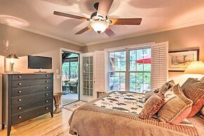 Screened Porch + 3 Decks: Beech Mountain Cabin