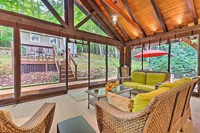 Screened Porch + 3 Decks: Beech Mountain Cabin