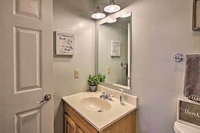 Cozy Bartlett Condo: 1 Mi to Attitash Ski Resort!