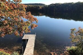 Lakefront Granby Escape w/ Private Dock & Kayaks!